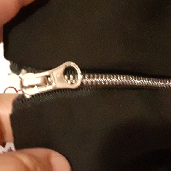 Lovely little Black Dress... XL but runs sm... - Picture 5 of 5